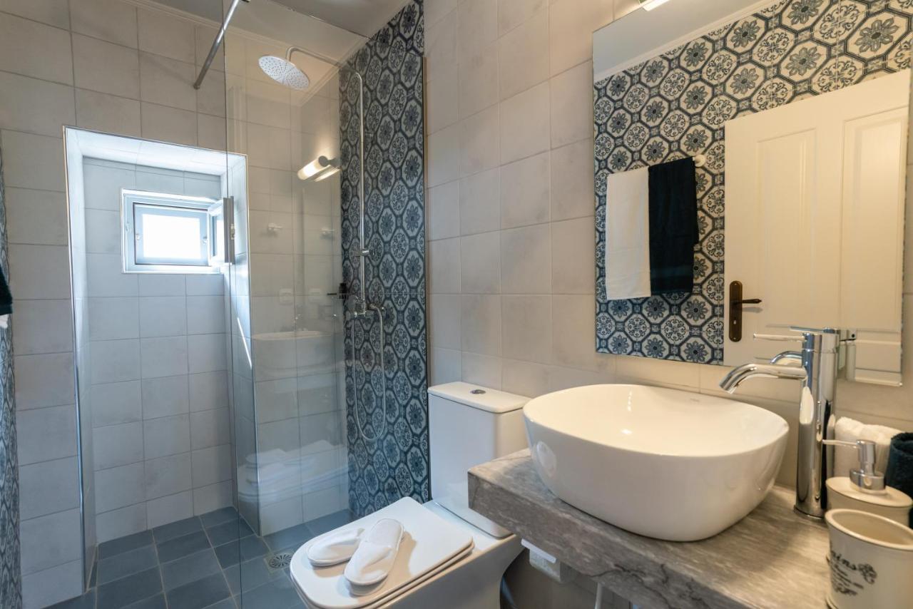Englezena'S Guesthouse Леонідіон Екстер'єр фото